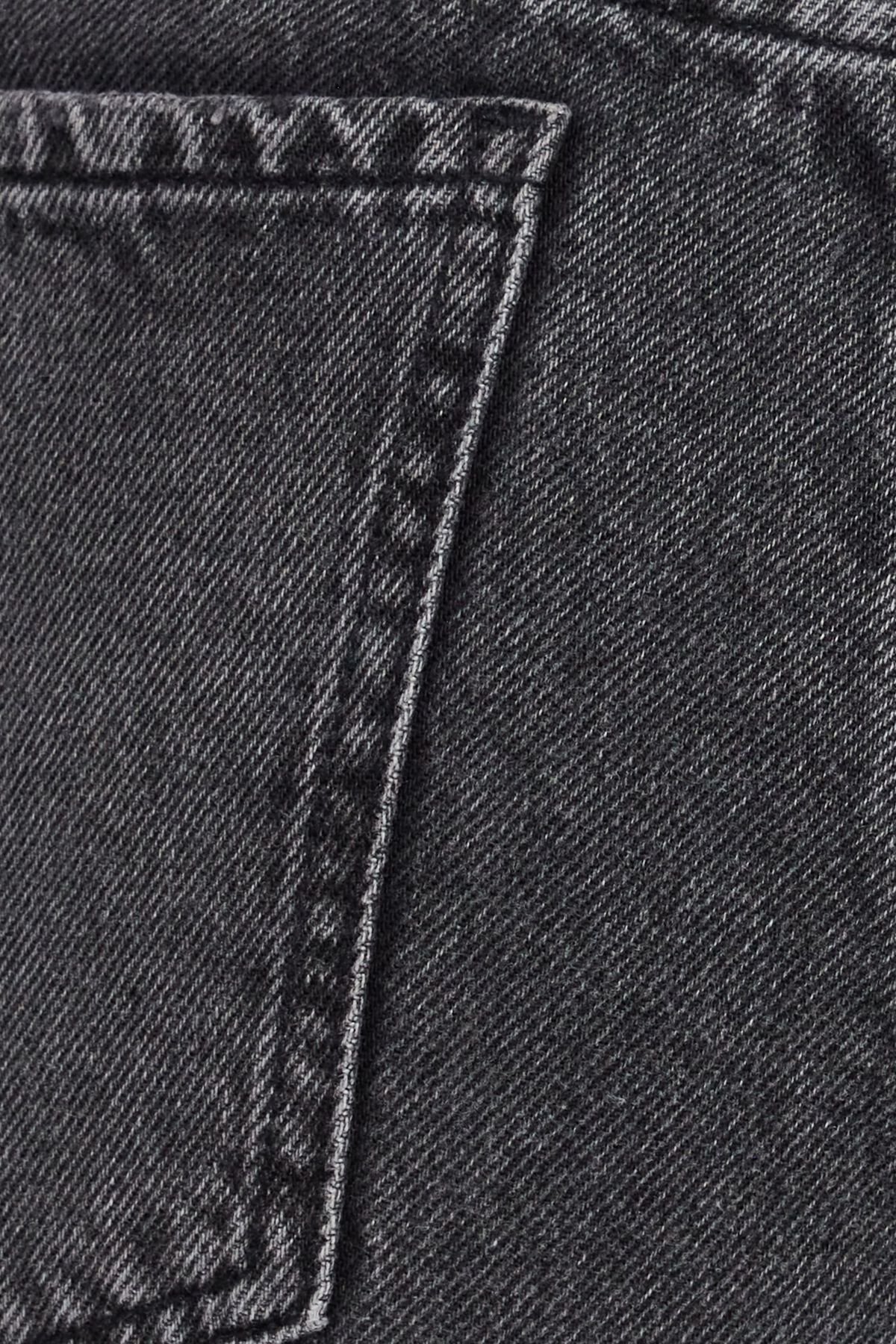 100084133_07Q_alt3_1920x2880-2