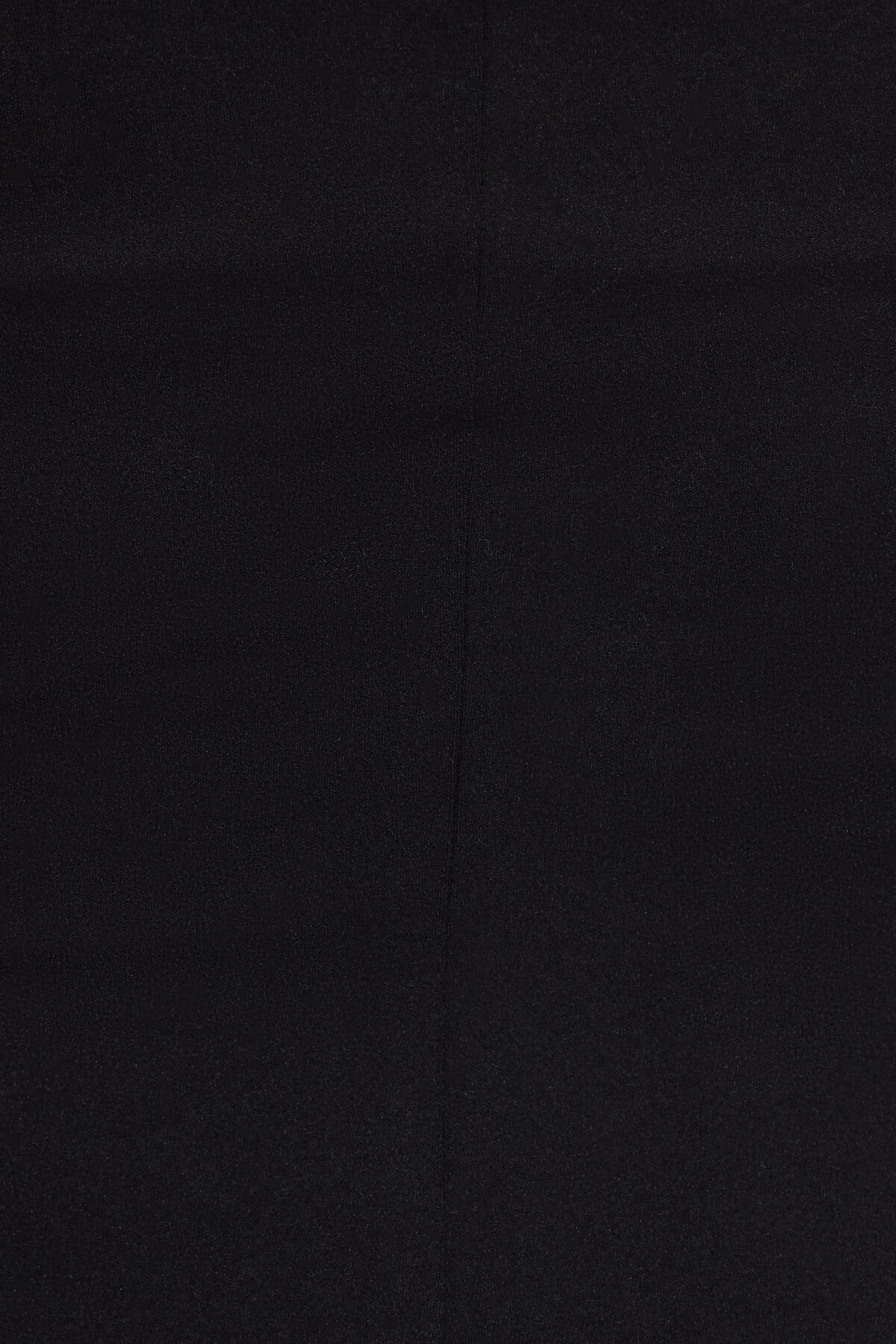 100086512_06V_alt3_1920x2880-2