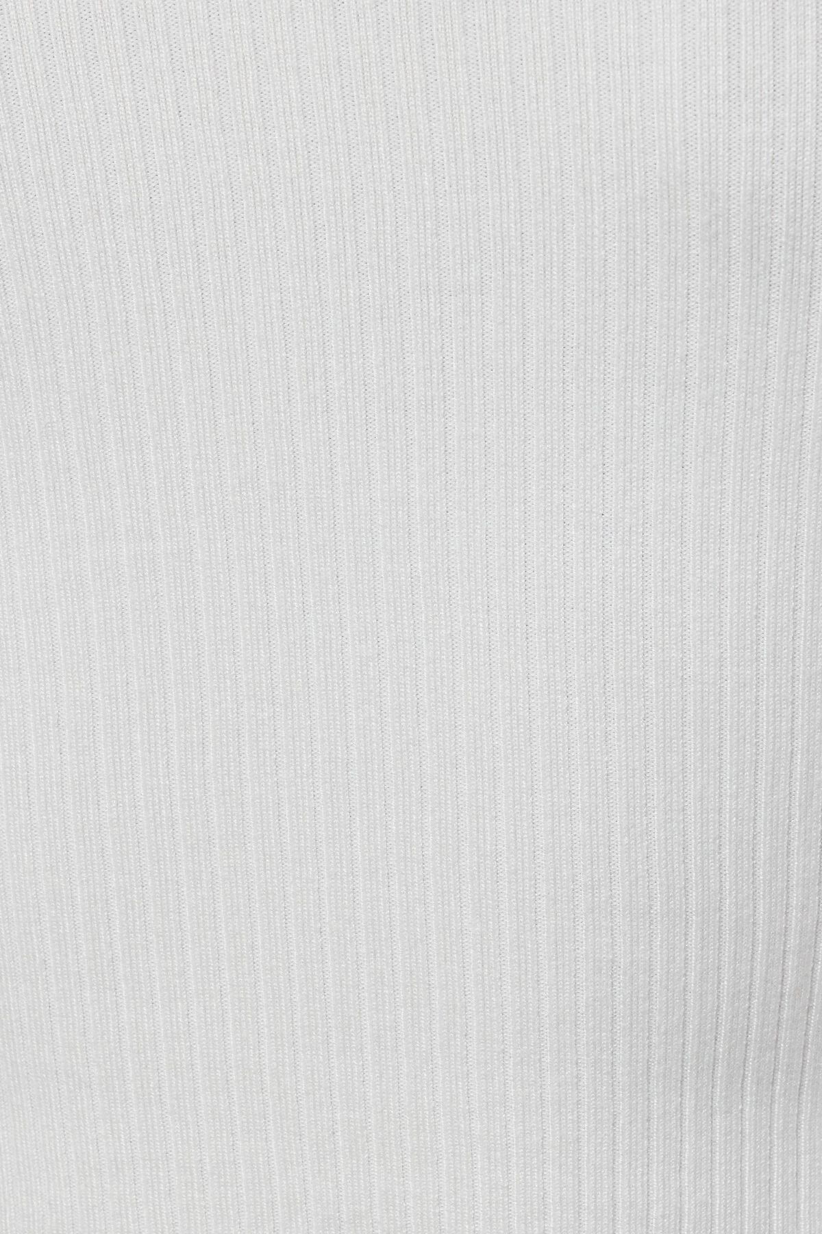 100087026_03G_alt3_1920x2880