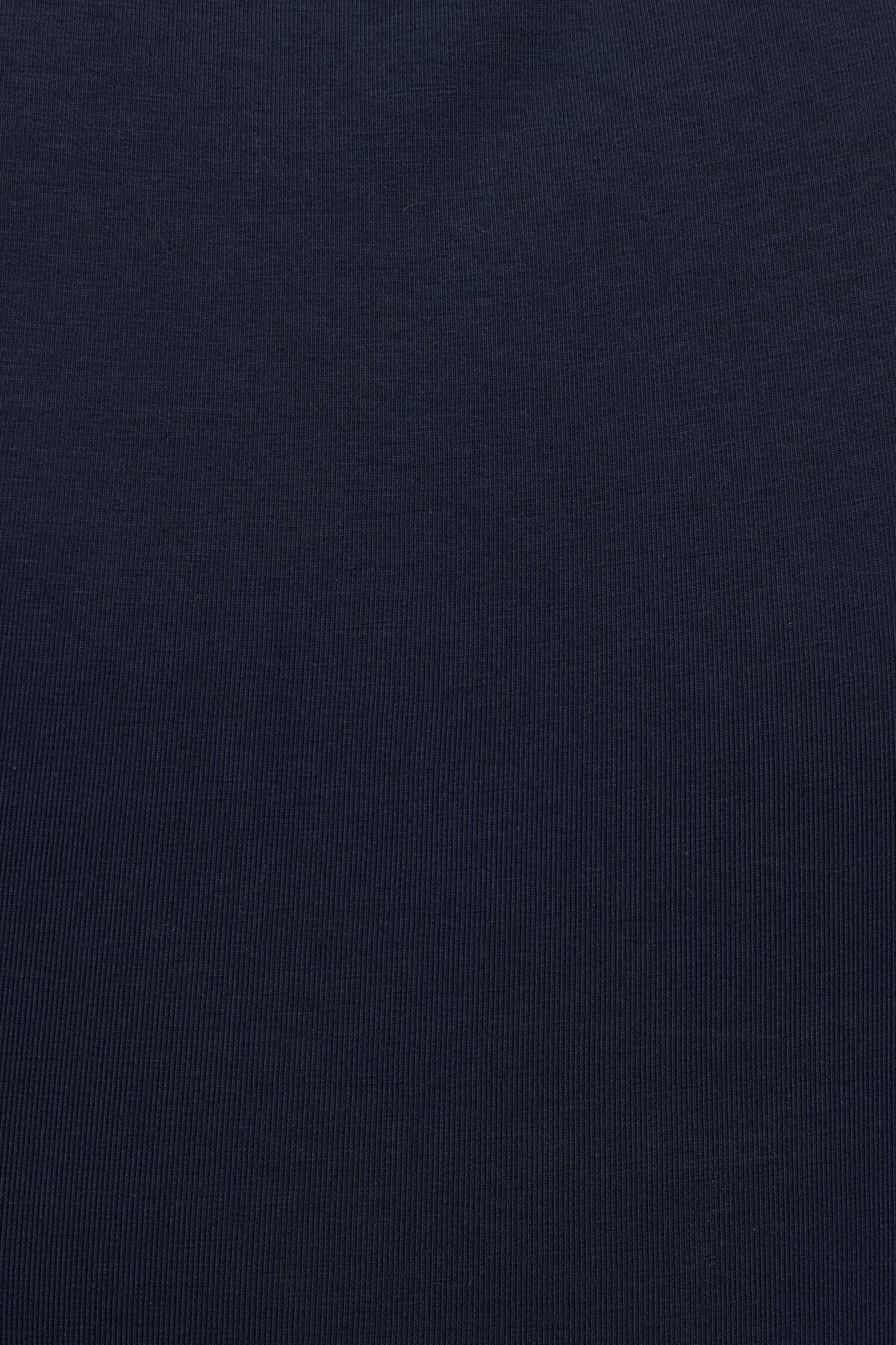 100092728_06G_alt3_1920x2880-4