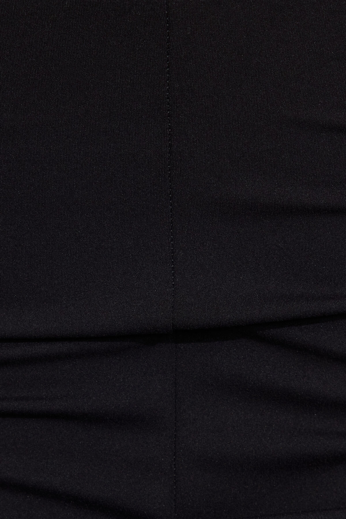 100094156_06V_alt4_1920x2880-1