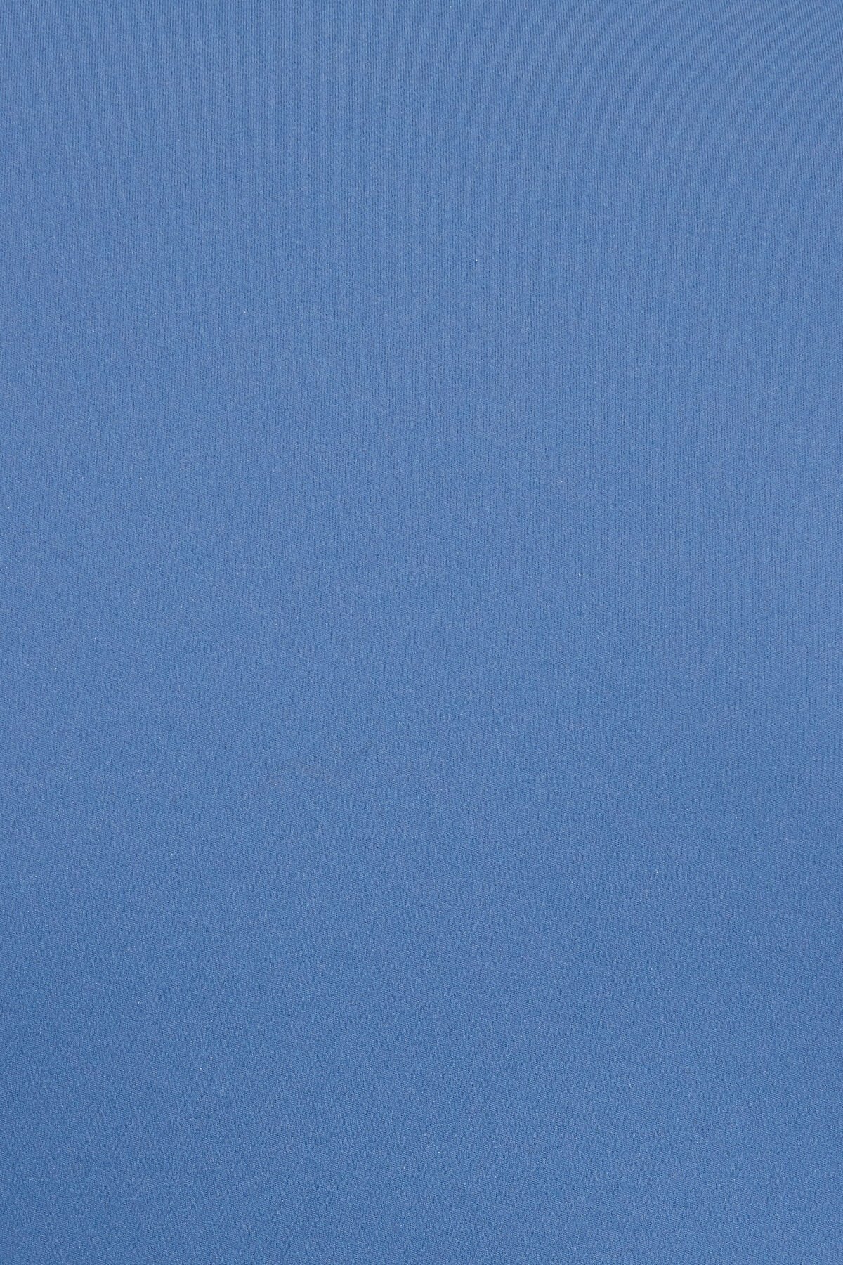 100094457_8AJ_alt3_1920x2880-9