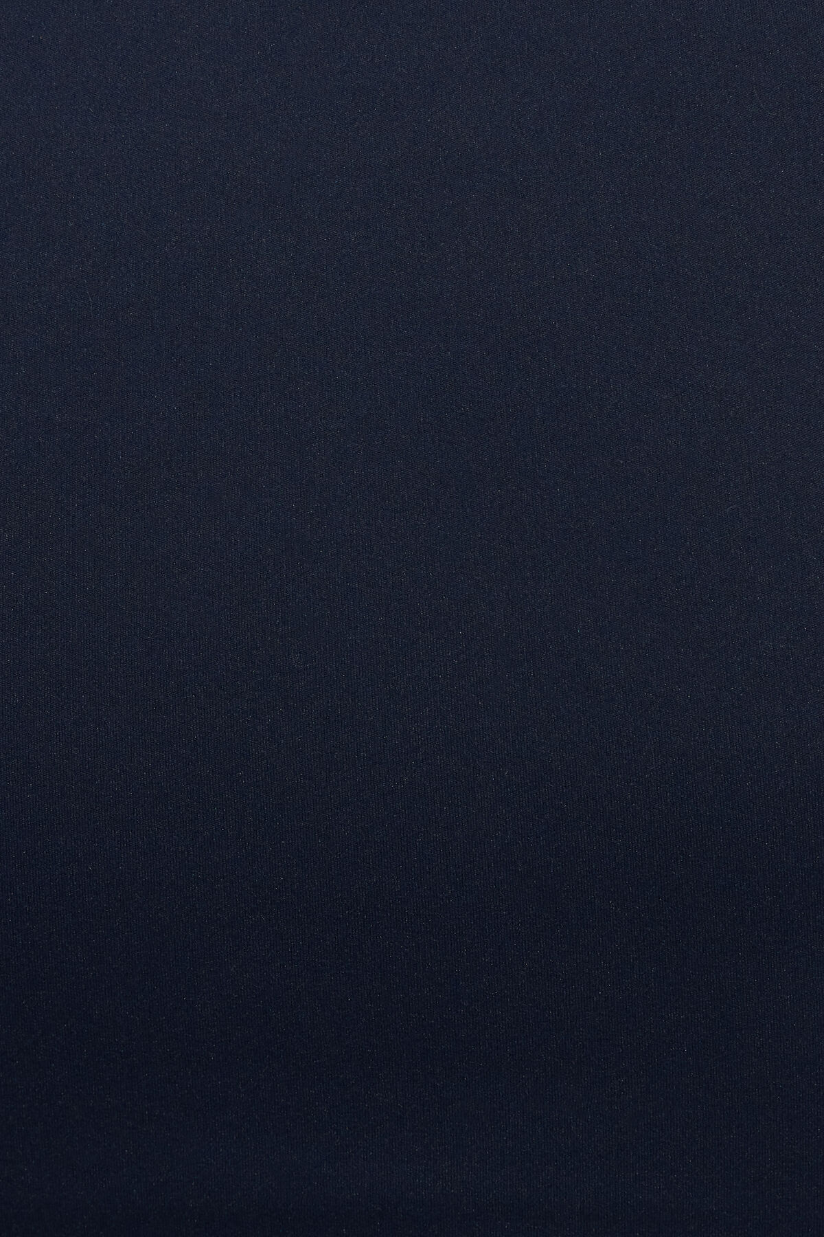 100095414_06G_alt3_1920x2880-7