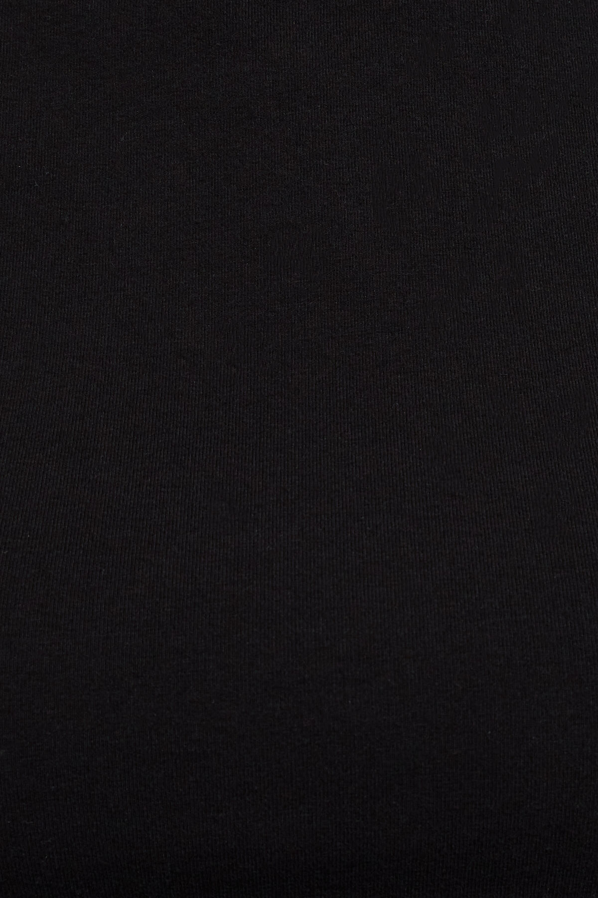 100095848_06V_alt5_1920x2880