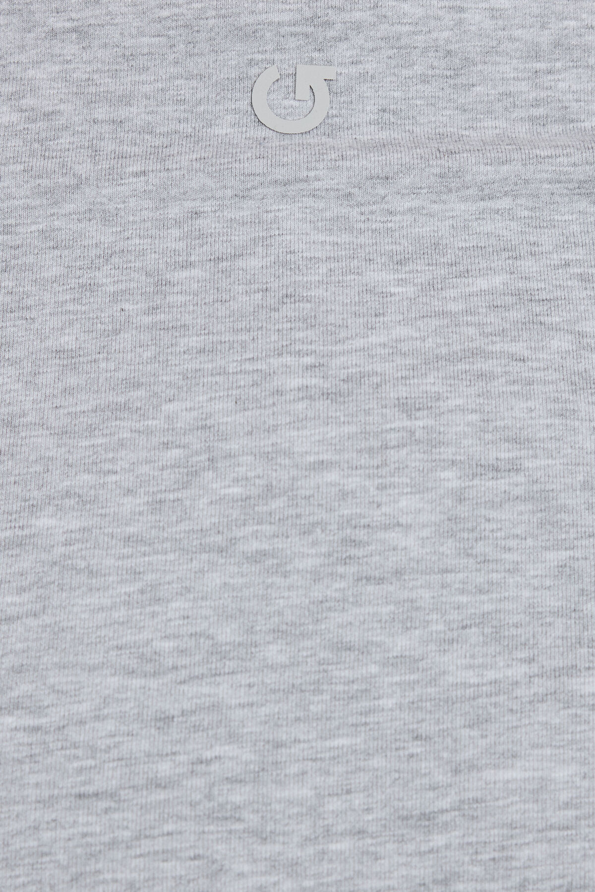 100096031_6YY_alt6_1920x2880-2