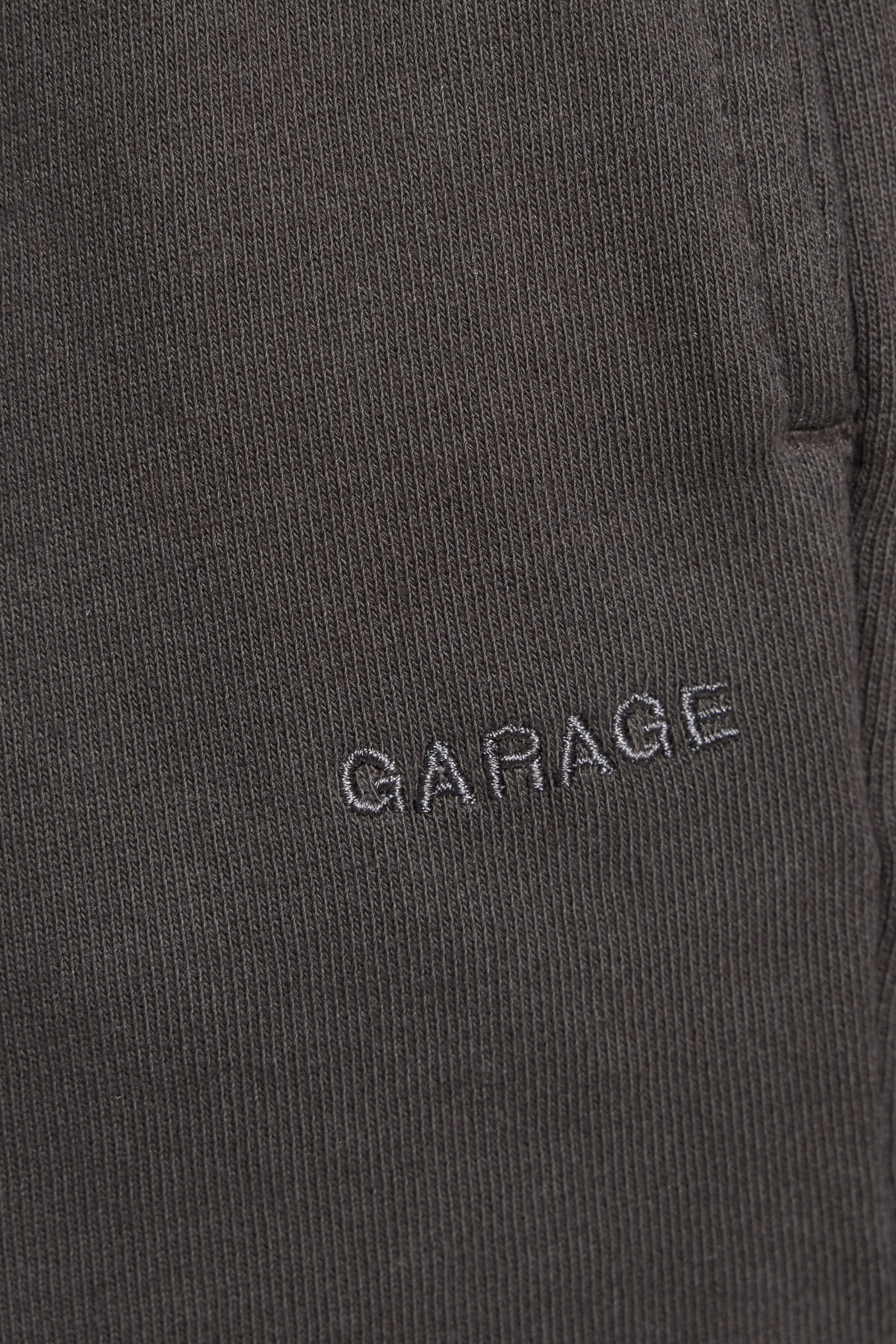 100096127_5GK_alt4_1920x2880