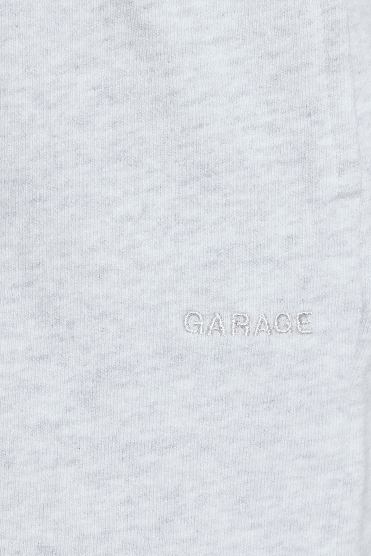 100096138_18X_alt4_1920x2880-1