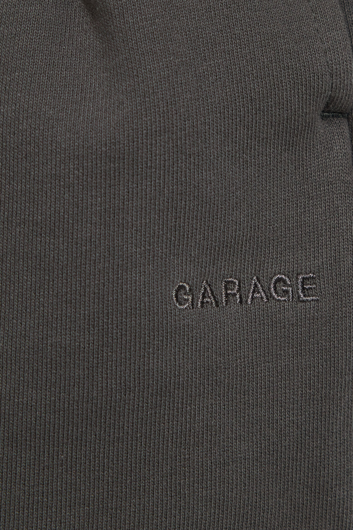 100096138_5GK_alt4_1920x2880-6