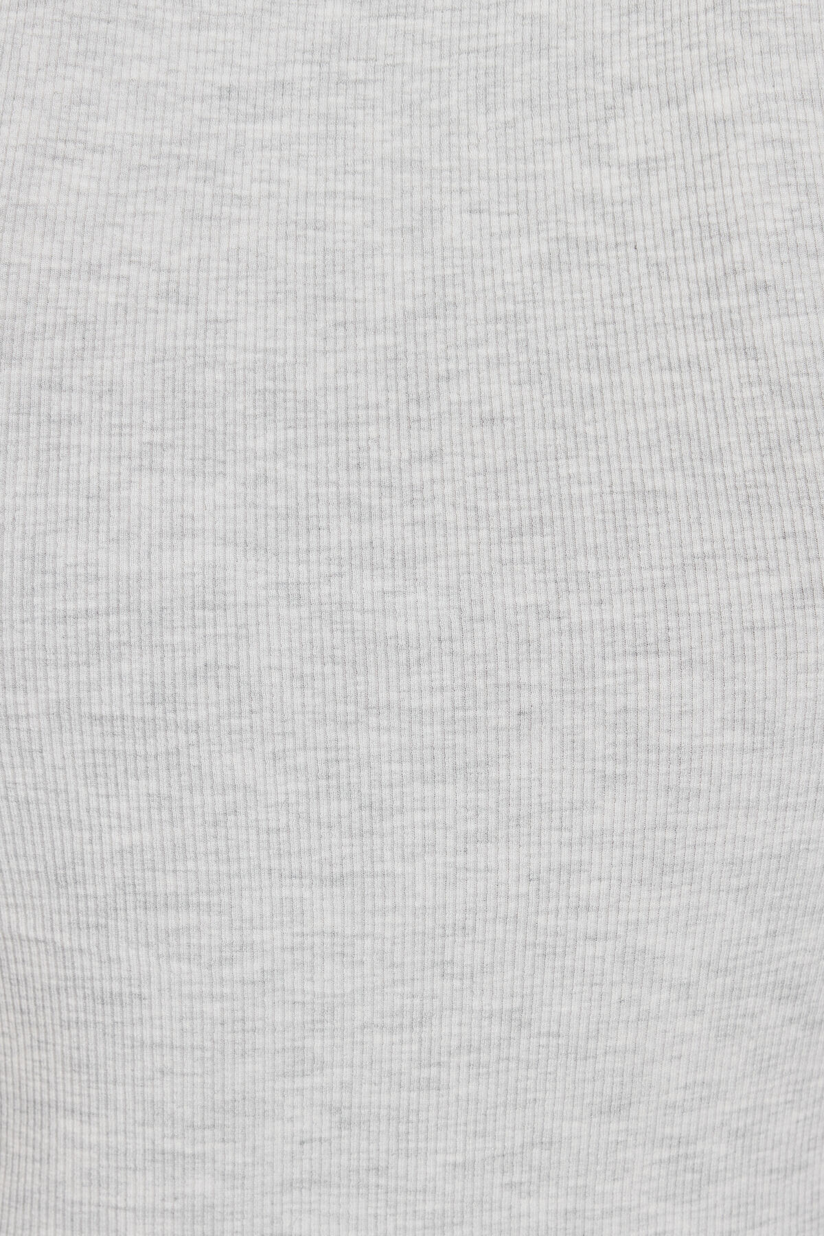 100096876_18X_alt4_1920x2880