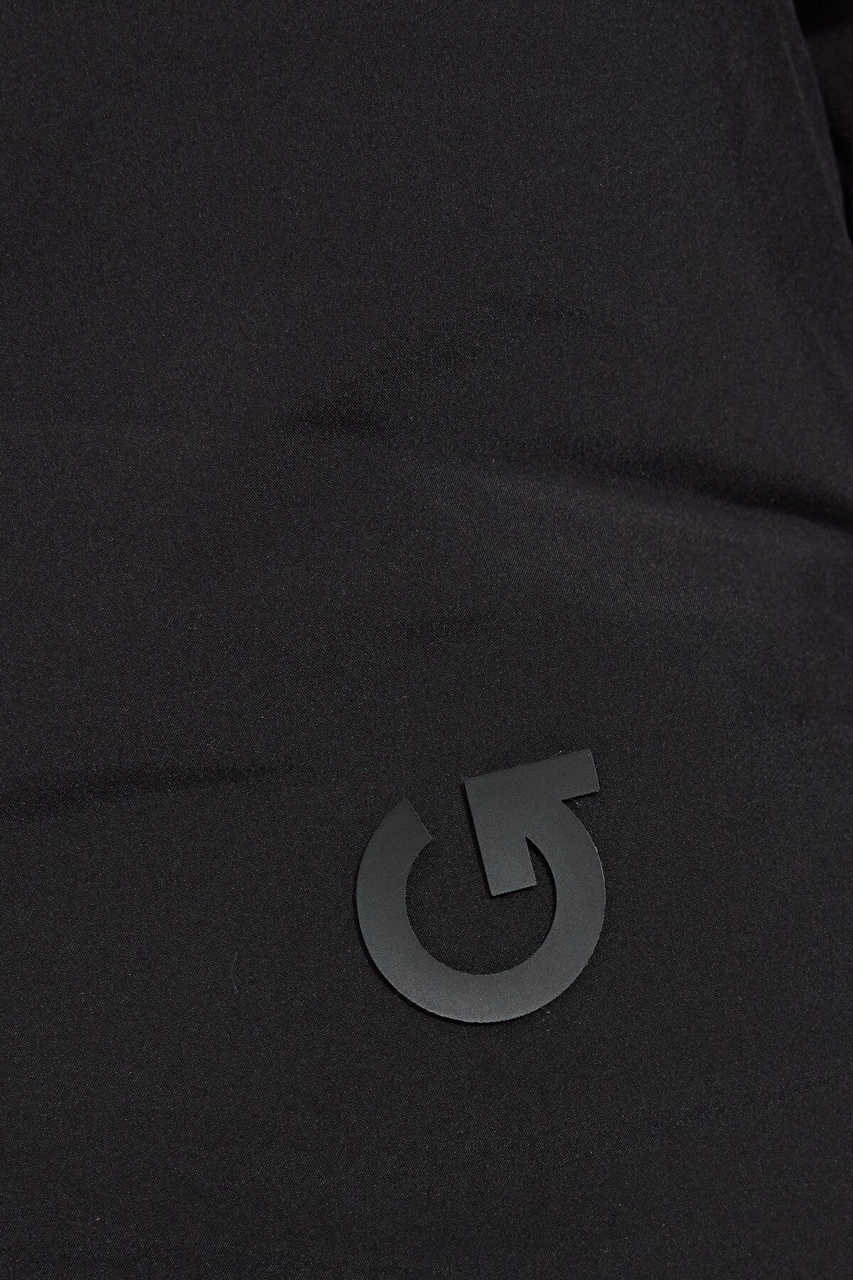 100099019_06V_alt4_1920x2880-36