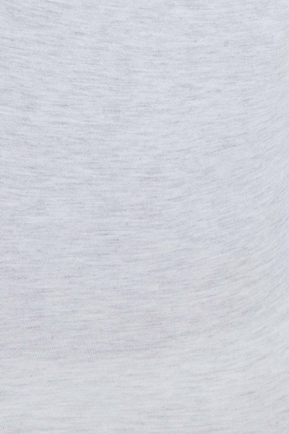 100099907_69I_alt4_1920x2880-1