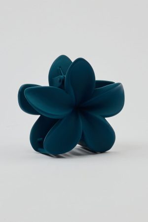 Matte Flower Hair Claw
