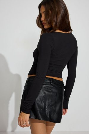 Smooth Open Neck Long Sleeve Tee