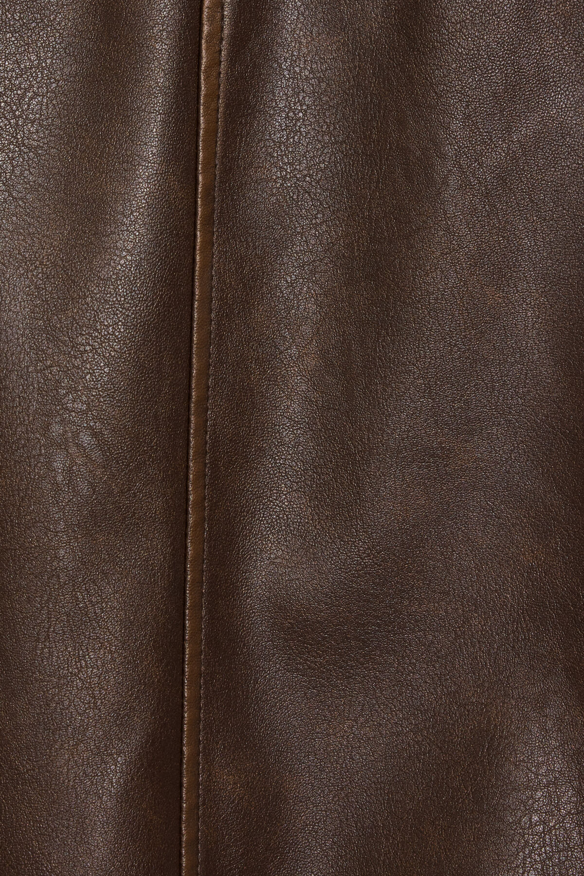 100102698_7NK_alt4_1920x2880