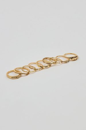 Set of 9 Gemmed & Textured Rings